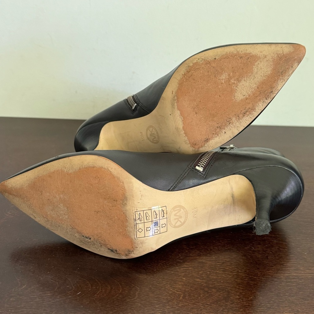 Michael Kors Black‎ Leather Heeled Ankle Boots Booties Career City Size 10M - Picture 6 of 13